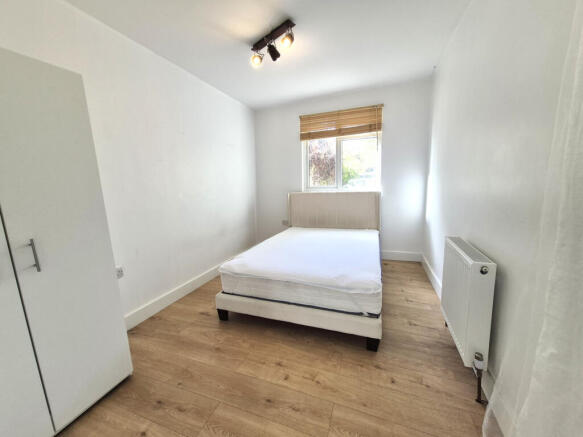 Studio flat with separate bedroom. All bills incl