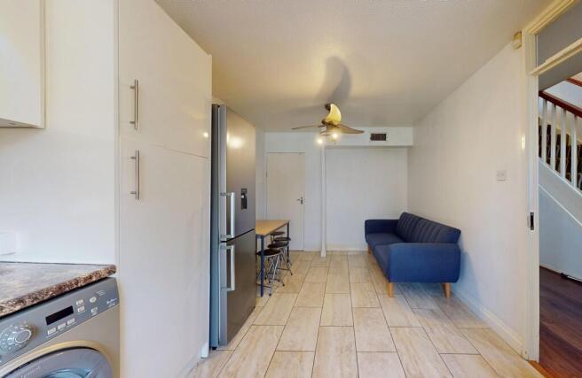 Kitchen b