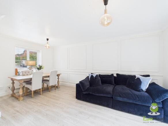 EweMove Estate Agents Basingstoke - York Close - L