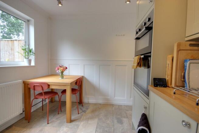 2 bed Semi-Detached for sale Image 10