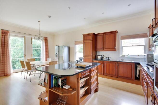 Kitchen/Dining Rm