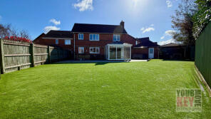 39, Woodcock Gardens, Folkestone CT18 7NE