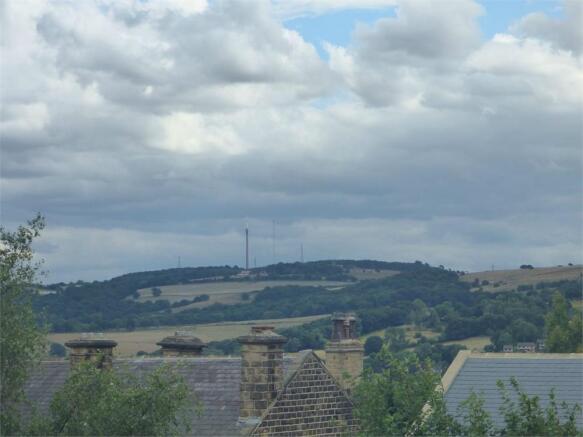 2 bed Flat to rent Image 12