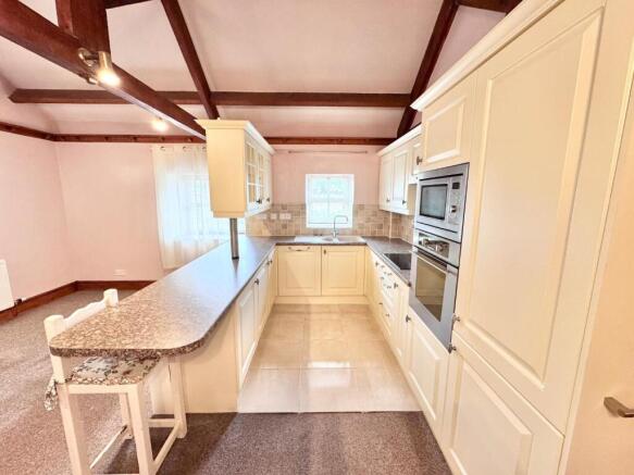 2 bed Barn Conversion for sale Image 12