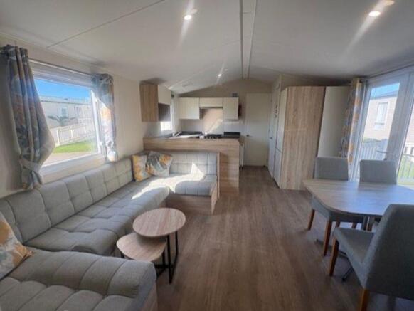 Lounge/ Diner