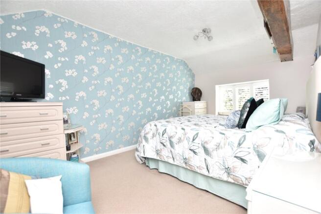 4 bed Semi-Detached for sale Image 9