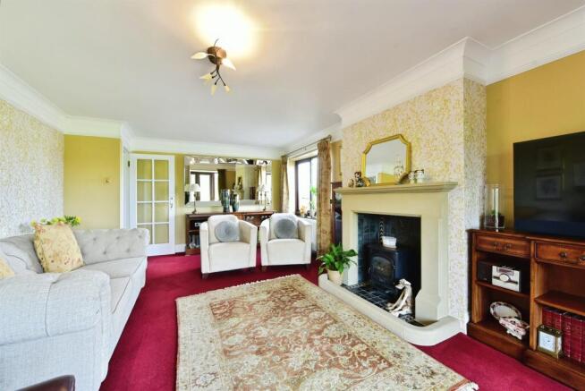 3 bed Detached for sale Image 8