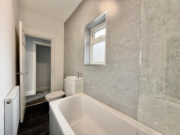 2 bed Terraced for sale Image 10