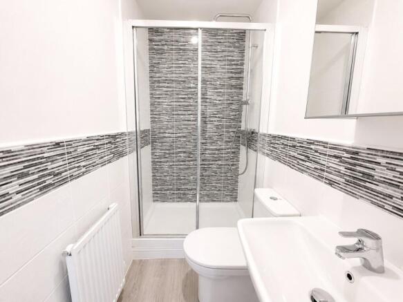 4 bed Detached for sale Image 12