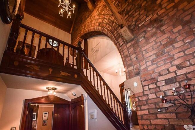 MEZZANINE LANDING