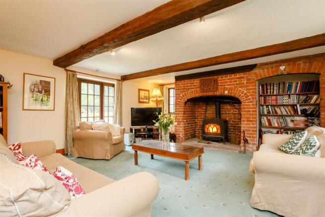 8402242-interior07.jpg