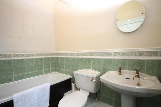 En-Suite Bathroom