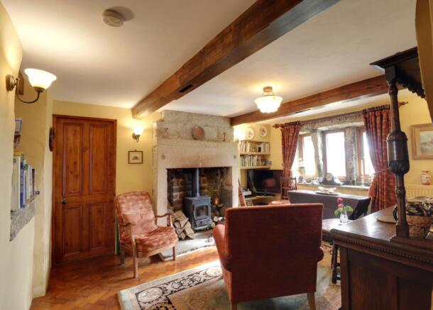 7 bed Farm House for sale Image 12