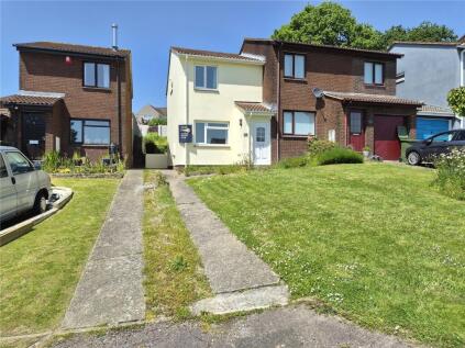 Roscoff Close, Torrington, Devon
