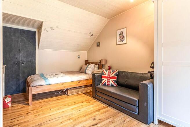 Bedrooom 4