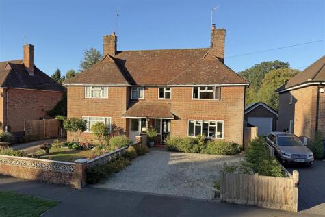 Milford Lodge, Milford *** No Onward Chain***