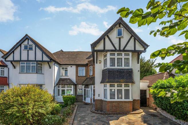 2 Evelyn Grove-1.jpg