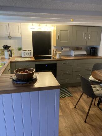 Holmbush Road, St Austell, PL25 photo 5