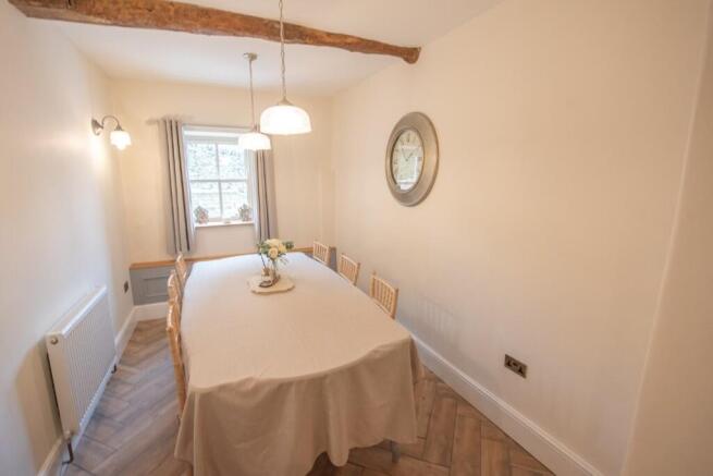 4 bed Detached for sale Image 12