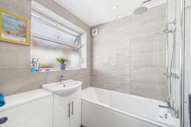 2 bed Terraced for sale Image 7