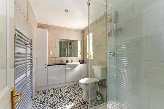 Family Shower Room