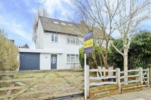 25, Grasmere Avenue, Ruislip HA4 7PJ