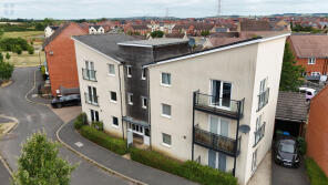 14, The Warren, Aylesbury HP18 0FL