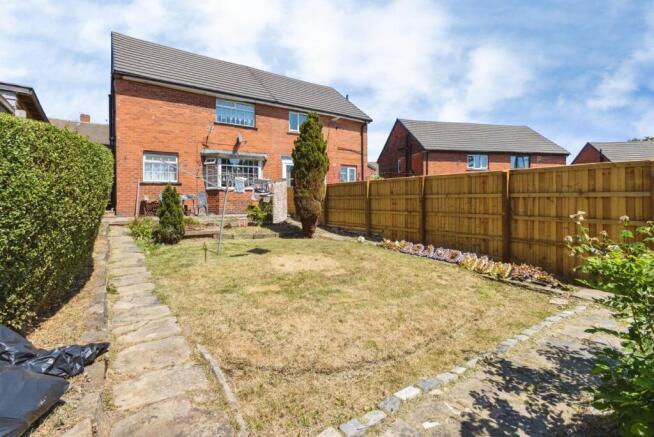 2 bed Semi-Detached for sale Image 4