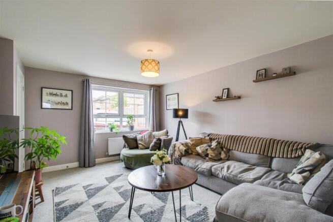 3 bed Semi-Detached for sale Image 5