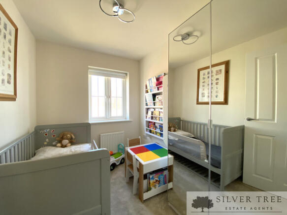 3 bed Detached to rent Image 10