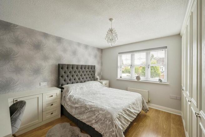 4 bed Detached for sale Image 12