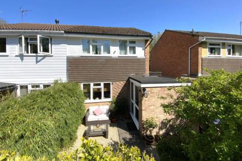 Willow Close, Marlborough, SN8 2BH
