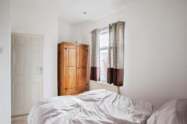 Semi-Detached for sale Image 12