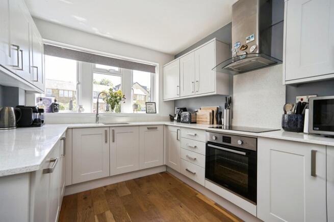 2 bed Town House for sale Image 3