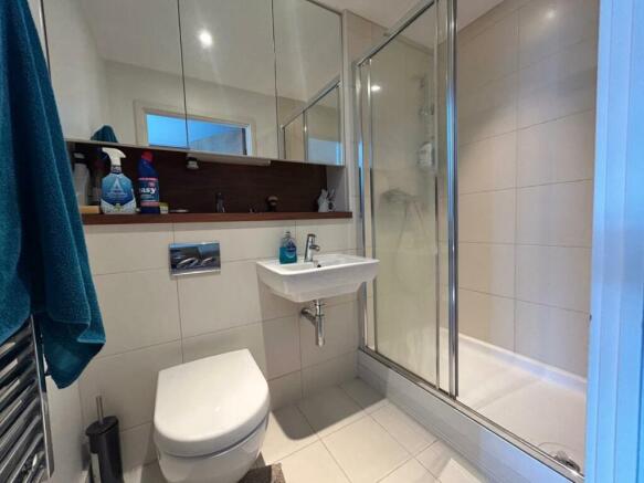 Marina Point West Bathroom.jpg
