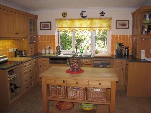 Photo 11