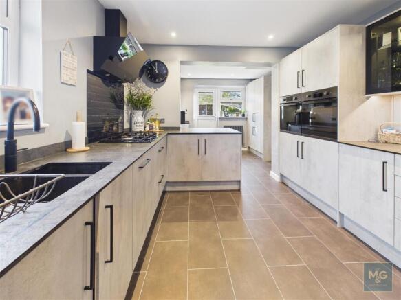 Kitchen & Utility