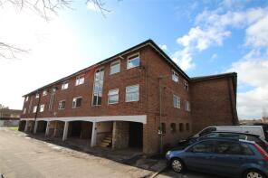 Flat 19, The Forum, Chidham Close, Havant PO9 1DR