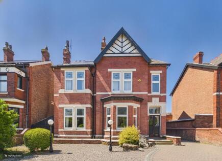 Lethbridge Road, Southport, PR8
