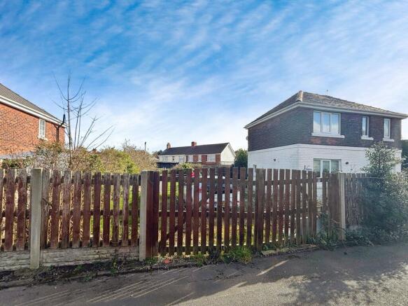 3 bed Semi-Detached for sale Image 11