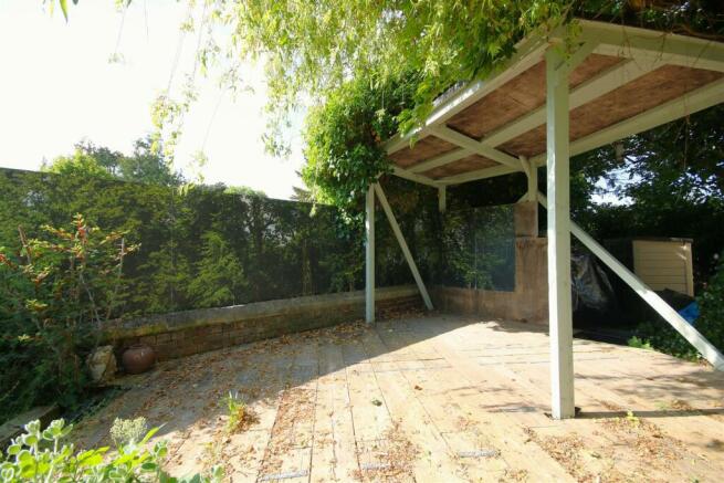 pergola.JPG