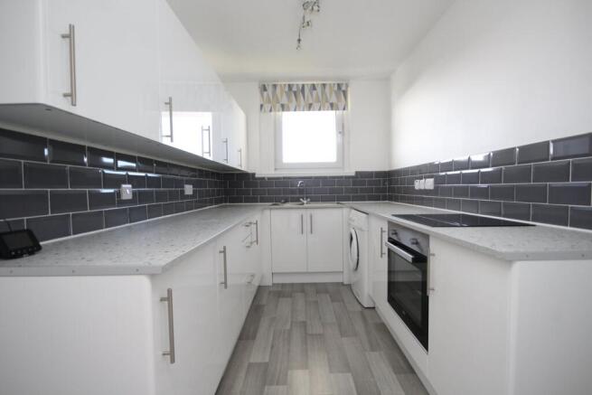 West Cliff Road, WEST CLIFF, BH2 photo 4