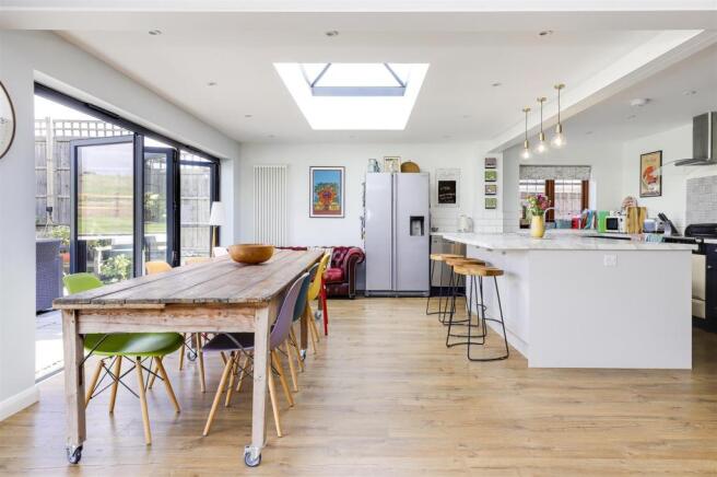BOURNE END_19.JPG