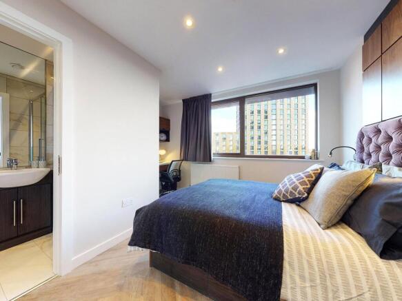 2 bed Apartment to rent Image 10