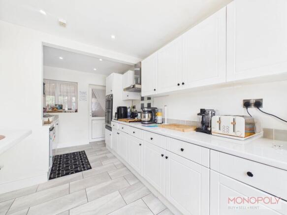 Kitchen/Dining