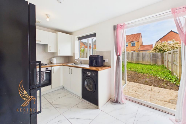 2 bed Semi-Detached for sale Image 5