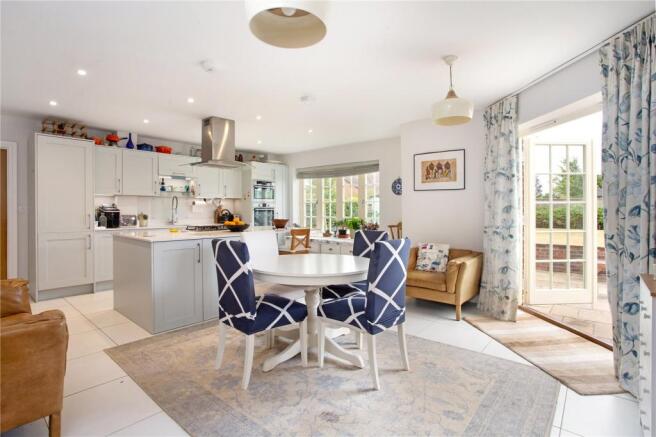 Kitchen / Breakfast