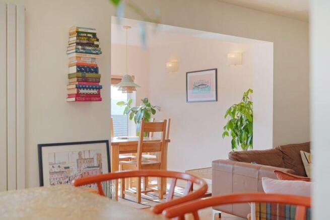 Kitchen / Dining 