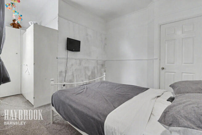 4 bed Terraced for sale Image 9