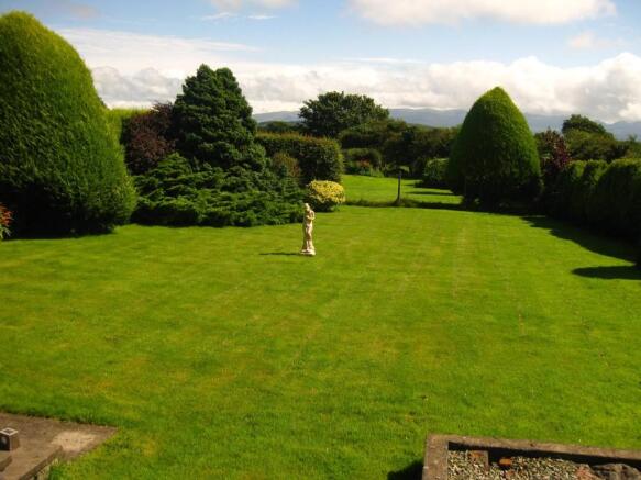 Large grounds